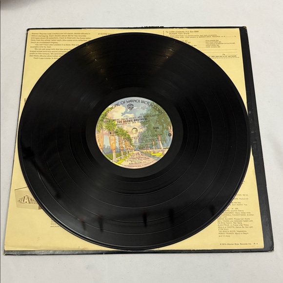⭐ The Doobie Brothers "What Were Once Vices Are Now Habits" record - Picture 5 of 6